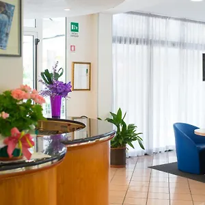 Argia Marina Centro Hotell