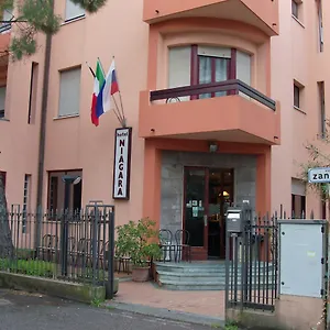 Hotel Niagara