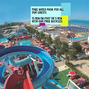 Giorg - Waterpark Included Отель