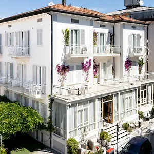 Italia Boutique Отель