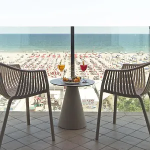 Regina Fronte Mare *** Rimini